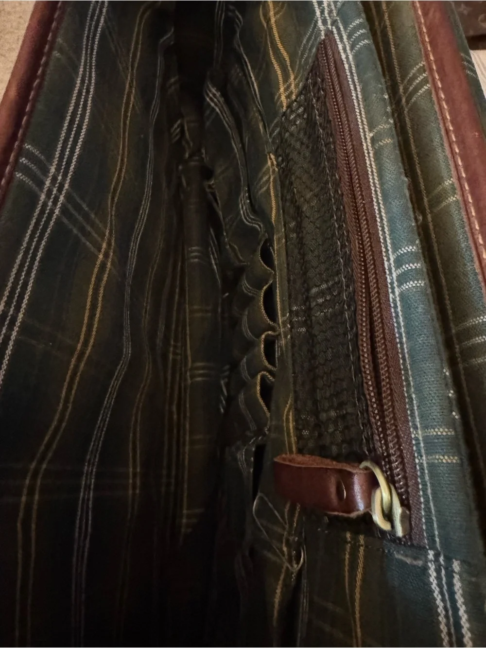 Duluth Trading Leather Messenger Bag - Brown